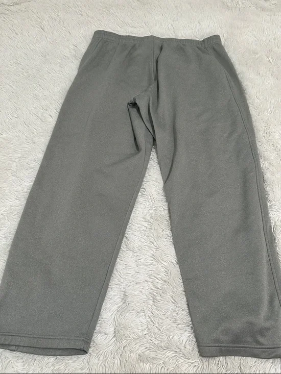 🎰 Under Armour Jogger - Picture 2 of 3